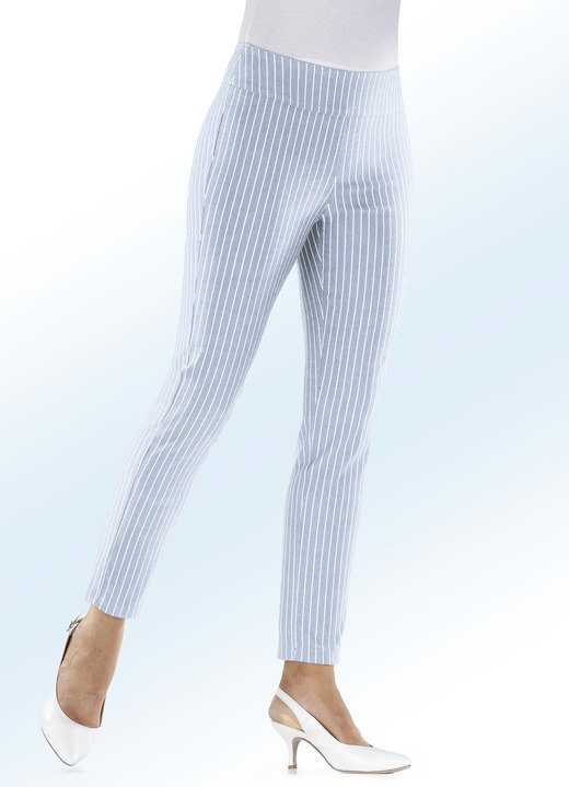 Hosen - Hose mit modischer Streifendessinierung, in Größe 017 bis 052, in Farbe HELLBLAU-WEISS Ansicht 1