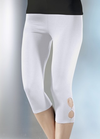 Caprihose mit silberfarbenen Zierknöpfen