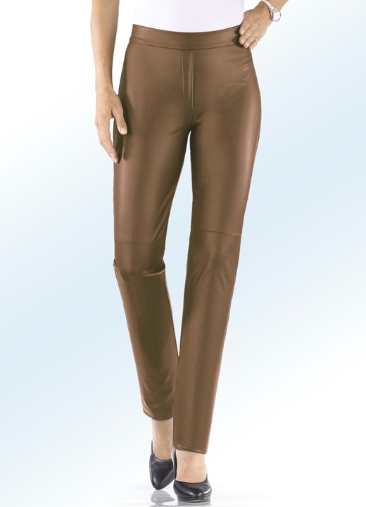 Hosen - Hose aus softem Nappaleder-Imitat, in Größe 018 bis 235, in Farbe COGNAC Ansicht 1
