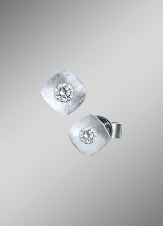 Platin Ohrstecker mit 2 lupenreinen Brillanten