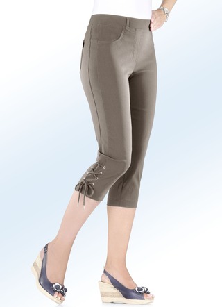 Caprihose mit raffinierter Schnürrung