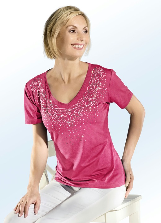 Kurzarm - Shirt mit edler Strasszier im Vorderteil in 2 Farben, in Größe 036 bis 052, in Farbe PINK Ansicht 1