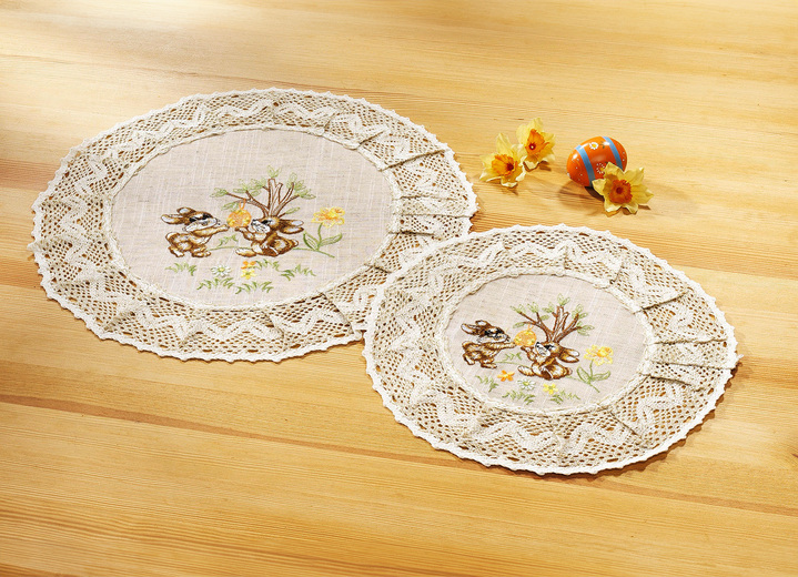 Tischdecken - Accessoires mit Spitze aus dem Hause Schäfer, in Größe 101 (Läufer, 40/ 85 cm) bis 404 (Kissenbezug, 40/ 40 cm), in Farbe  Ansicht 1