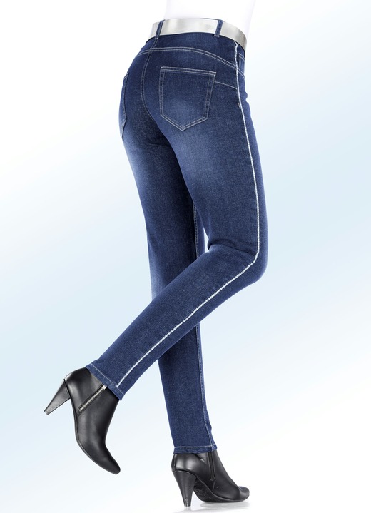 - Jeans mit funkelndem Zierband, in Größe 017 bis 092, in Farbe JEANSBLAU Ansicht 1