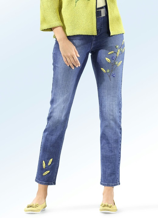 - Jeans mit floralen Stickerei-Motiven, in Größe 038 bis 054, in Farbe JEANSBLAU Ansicht 1