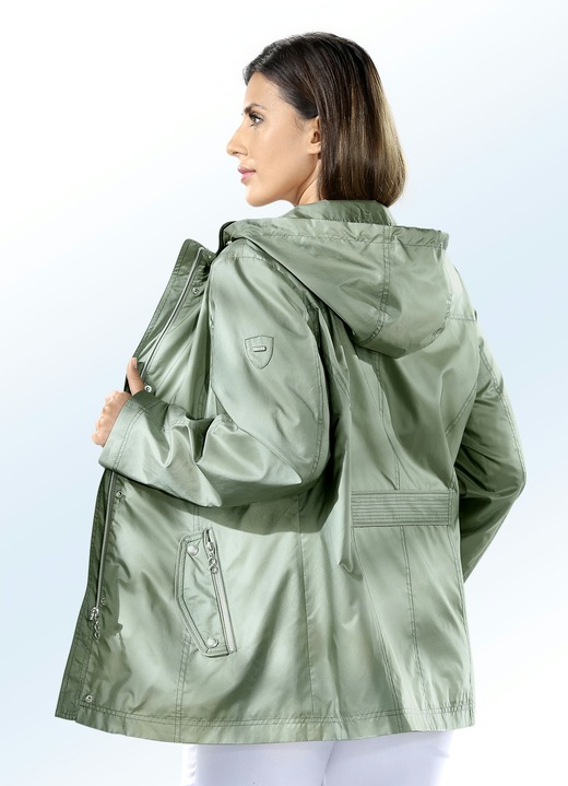 Kurz - Jacke mit abnehmbarer Kapuze, in Größe 040 bis 060, in Farbe JADEGRÜN Ansicht 1