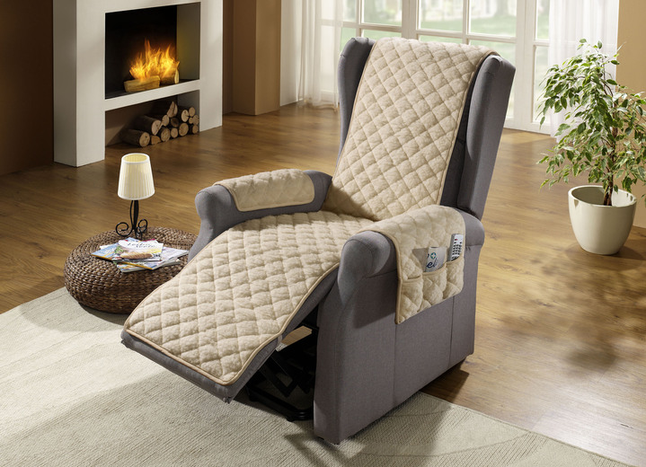 Sessel- & Sofaüberwürfe - Sessel-,Couch- und Armlehnenschoner aus Schafschurwolle, in Farbe NATUR, in Ausführung TV-Sesselschoner Ansicht 1
