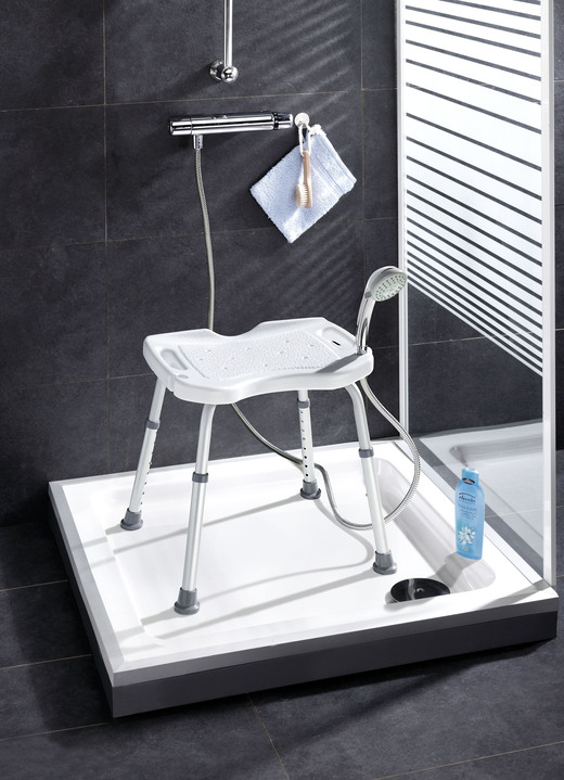 - Duschstuhl mit ergonomischer Sitzfläche, in Farbe WEISS