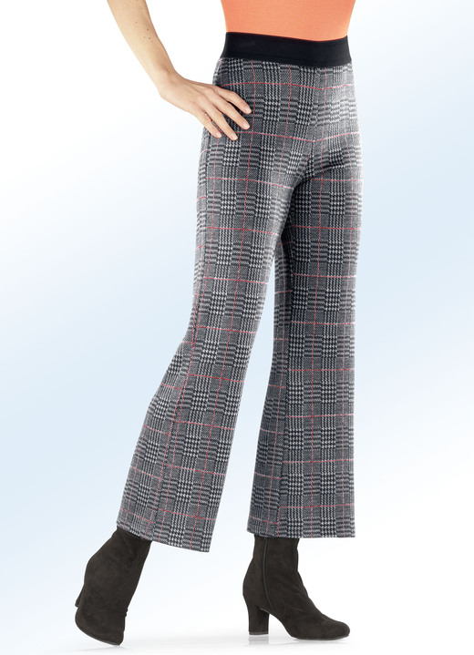 Hosen - Hose in modisch verkürzter Länge, in Größe 018 bis 052, in Farbe SCHWARZ-WEISS-ROT Ansicht 1
