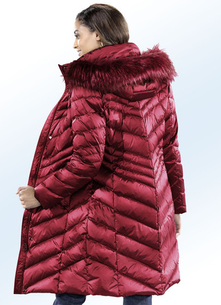 Roter damen steppmantel