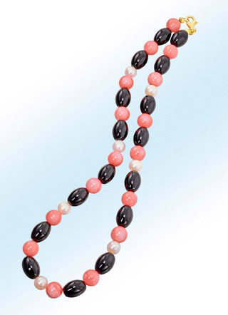 Halskette mit Perlen, Onyx und Koralle