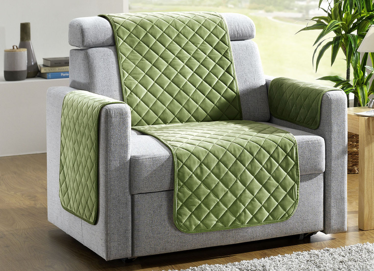 Edle Wohnaccessoires mit Bandeinfassung - Sessel ... Edle Wohnaccessoires mit Bandeinfassung - Sessel ...