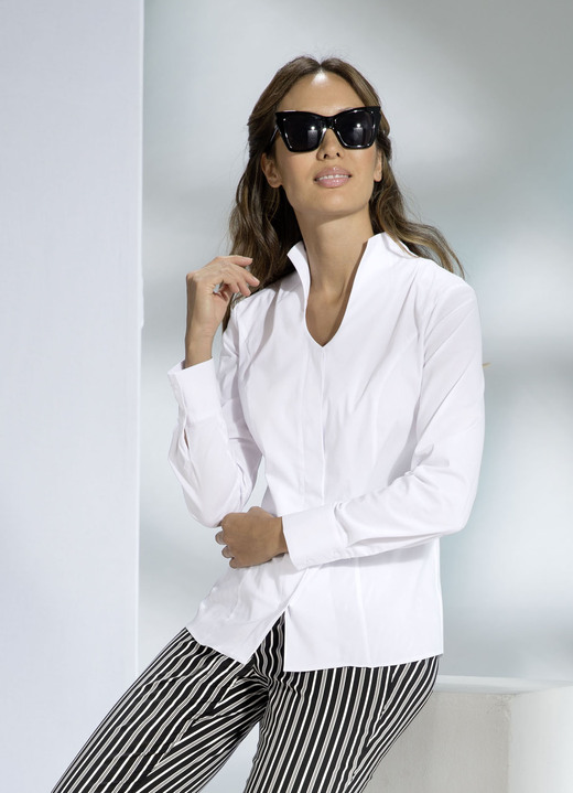 Langarm - Bluse mit Kelchkragen Langarm - Bluse mit Kelchkragen, in Größe 036 bis 052, in Farbe WEISS