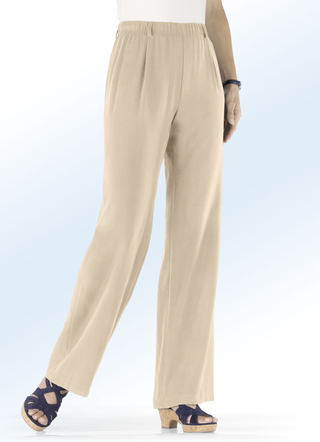 Hose in bequemer Weite