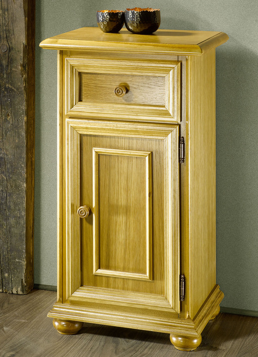 - Kommodenserie aus teilmassivem Holz mit Echtholzfurnier, in Farbe EICHE-RUSTIKAL, in Ausführung Kommode, 1-türig