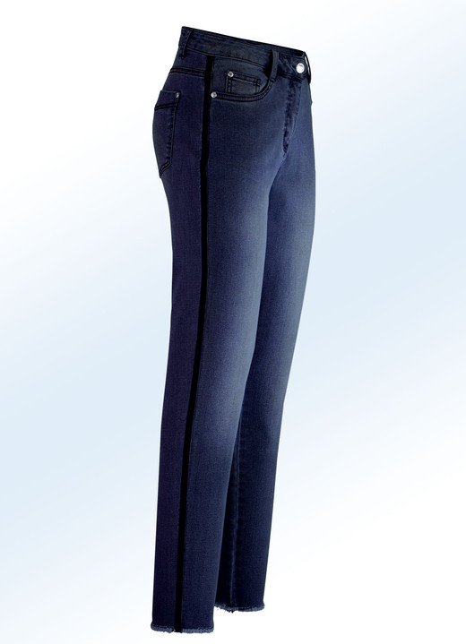 - Jeans mit angesagtem Samt-Zierband, in Größe 017 bis 050, in Farbe DUNKELBLAU Ansicht 1