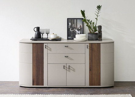 Sideboard, Schubladen und Türen mit Softclose