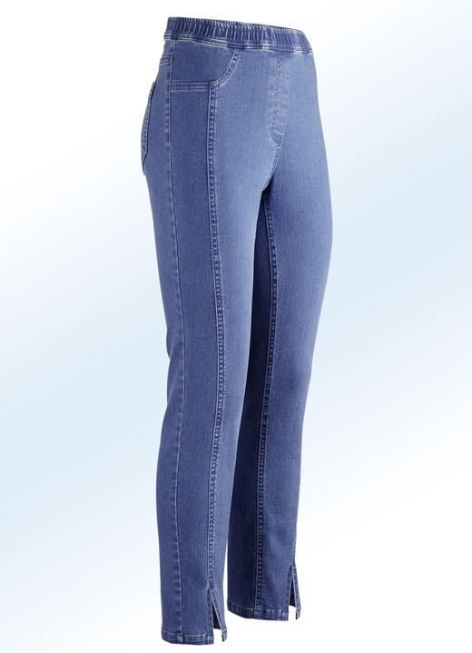 Hosen in Schlupfform - Jeans in Schlupfform, in Größe 017 bis 052, in Farbe JEANSBLAU Ansicht 1