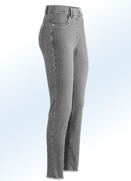 Hosen in Schlupfform - Magic-Jeans mit angesagtem Fransensaum, in Größe 017 bis 052, in Farbe GRAU Ansicht 1