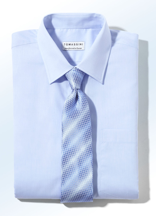 Businesshemden - Hemd mit Kentkragen in 5 Farben und 2 Ausführungen, in Größe 038 bis 050, in Farbe BLEU Ansicht 1