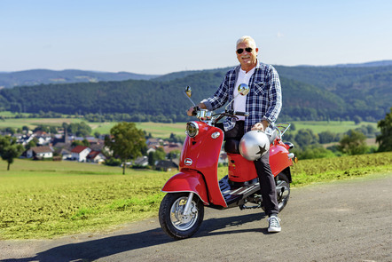 Retro-Elektroroller mit BOSCH Motor