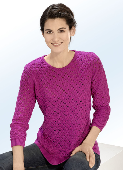 Basics - Pullover mit Struktur-Ajourmix, in Größe L(44/46) bis XXL(52/54), in Farbe BEERE Ansicht 1