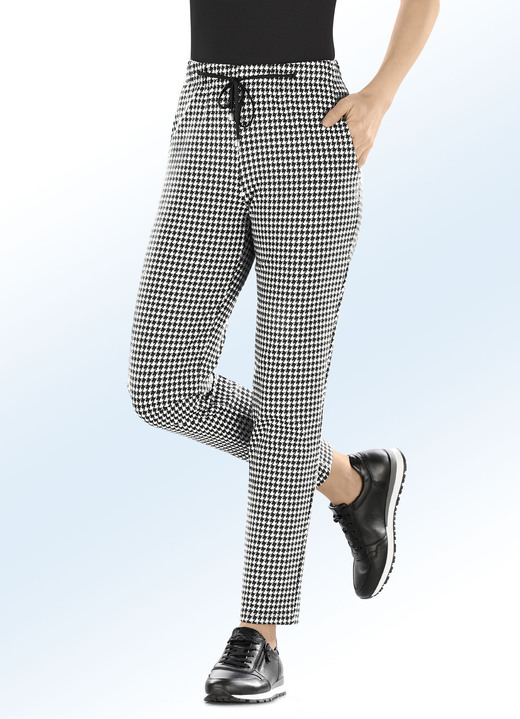 Hosen - Hose im aktuellen Joggpant-Style, in Größe 018 bis 056, in Farbe SCHWARZ-ECRU Ansicht 1