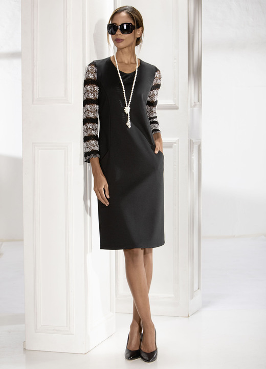 Abendmode - Kleid mit silberfarbenem Zierstepp, in Größe 036 bis 052, in Farbe SCHWARZ