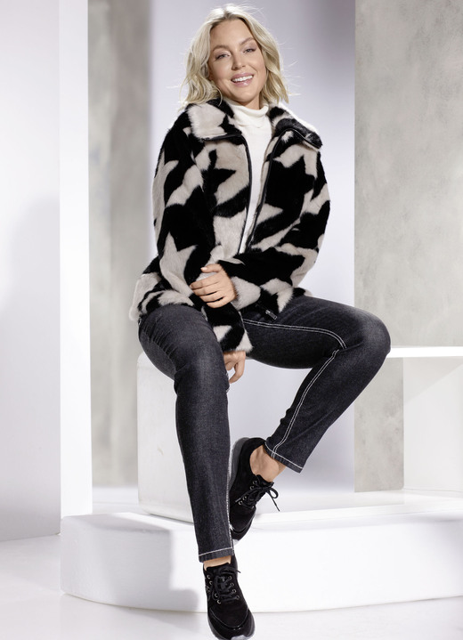 Kunstpelzjacken - Kurzjacke mit aparter Kragenlösung, in Größe 034 bis 050, in Farbe SCHWARZ-BEIGE