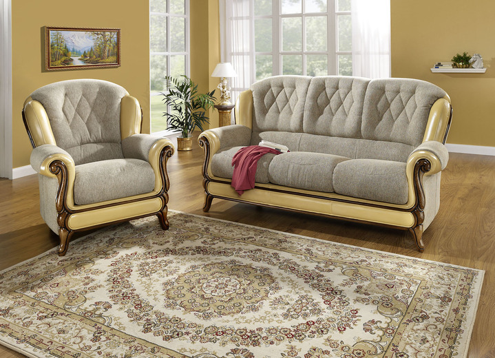 Polstergruppen - Polstermöbel mit edlen Holzchatosen, in Farbe BEIGE, in Ausführung Sessel Ansicht 1