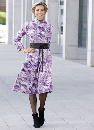 Kleid in schwingender Schlupfform