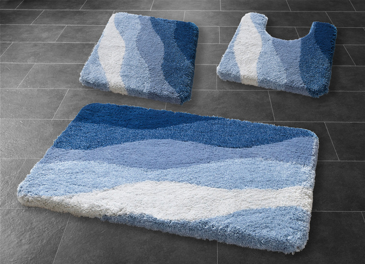- Badgarnitur von Kleine Wolke mit rutschhemmender Rückseite, in Größe 101 (Teppich, 50/ 60 cm) bis 108 (Stand-WC-Vorleger, 50/ 50 cm), in Farbe BLAU