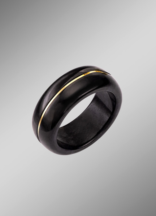 Damenring mit schwarzer Jade