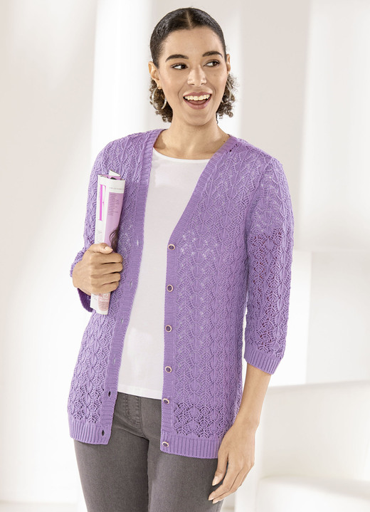 - Strickjacke mit Ajourmuster, in Größe 038 bis 054, in Farbe FLIEDER