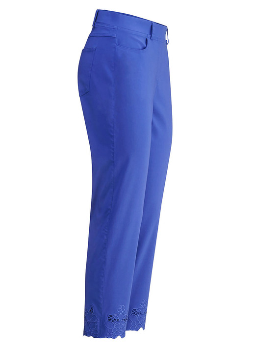 Hosen in Schlupfform - Hose mit floralen Lochstickereien, in Größe 018 bis 052, in Farbe ROYALBLAU Ansicht 1