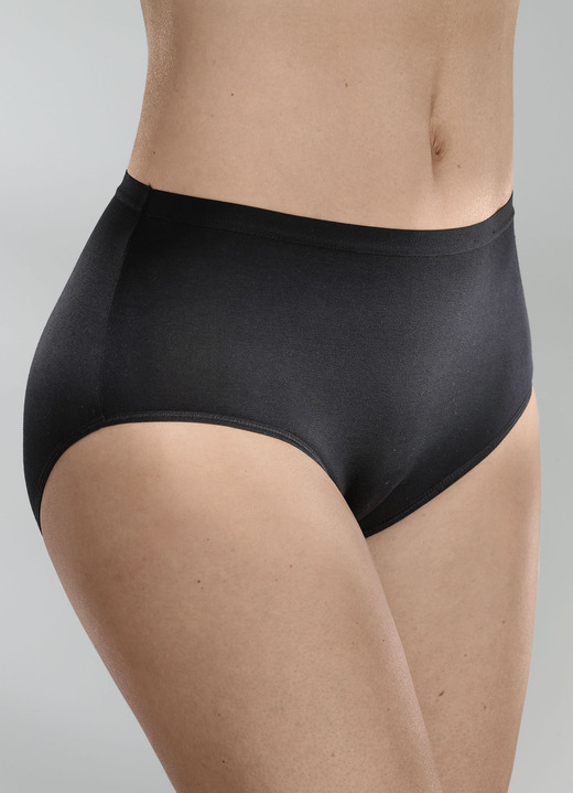 - Dreierpack Schiesser Slips mit flachen Abschlüssen, in Größe 3XL (46) bis XXL (44), in Farbe SCHWARZ Ansicht 1