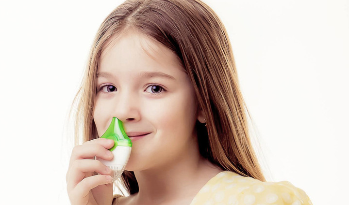 Medizinische Geräte & Technik  - Nasal Inhalator, in Farbe WEISS-GRÜN Ansicht 1