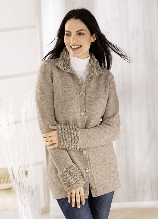 Basics - Strickjacke in angenehm flauschiger Qualität Basics - Strickjacke in angenehm flauschiger Qualität, in Größe 038 bis 054, in Farbe SAND MELIERT