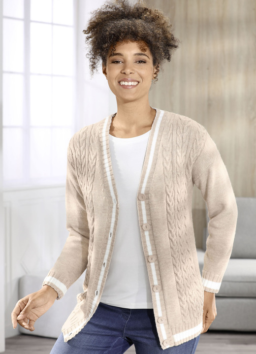 Strickjacken - Strickjacke in weicher Qualität Strickjacken - Strickjacke in weicher Qualität, in Größe L(44/46) bis XXL(52/54), in Farbe SAND MELIERT-ECRU