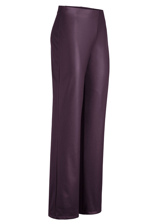Hosen in Schlupfform - Hose mit ausgestellter Fußweite Hosen in Schlupfform - Hose mit ausgestellter Fußweite, in Größe 017 bis 052, in Farbe BORDEAUX