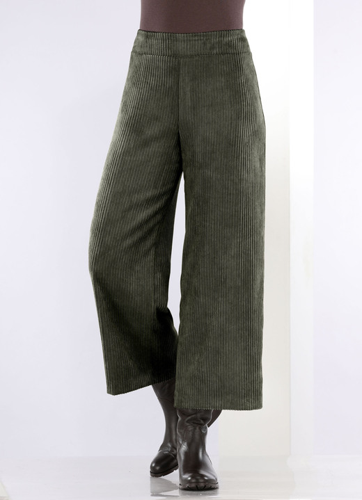 Hosen in Schlupfform - Hose in modisch verkürzter Länge, in Größe 018 bis 052, in Farbe OLIV Ansicht 1