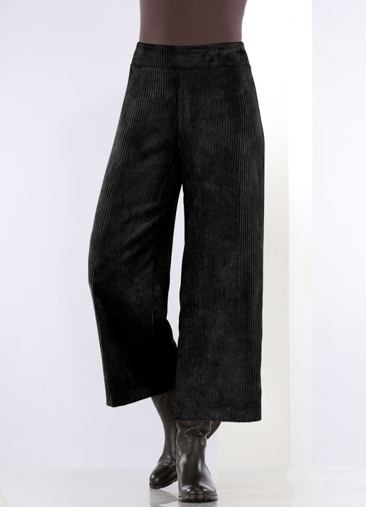 Hosen in Schlupfform - Hose in modisch verkürzter Länge, in Größe 018 bis 052, in Farbe SCHWARZ Ansicht 1