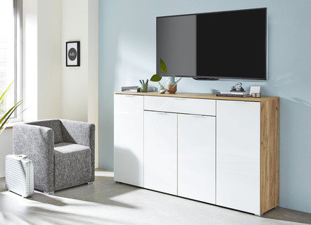 Sideboard mit Glasfronten und Softclose