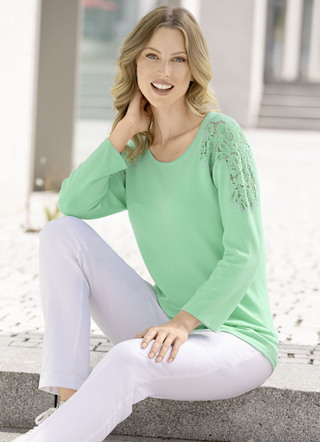Pullover mit edler Spitze