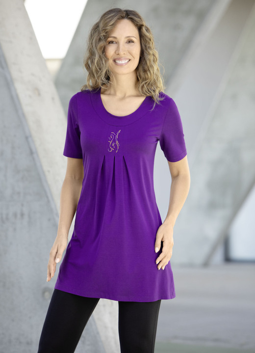 Kurzarm - Geschmackvolles Longshirt in 2 Farben Kurzarm - Geschmackvolles Longshirt in 2 Farben, in Größe 038 bis 054, in Farbe LILA