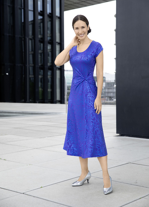 Abendmode - Kleid mit raffinierter Knotenoptik, in Größe 036 bis 054, in Farbe LILA-ROYALBLAU Ansicht 1