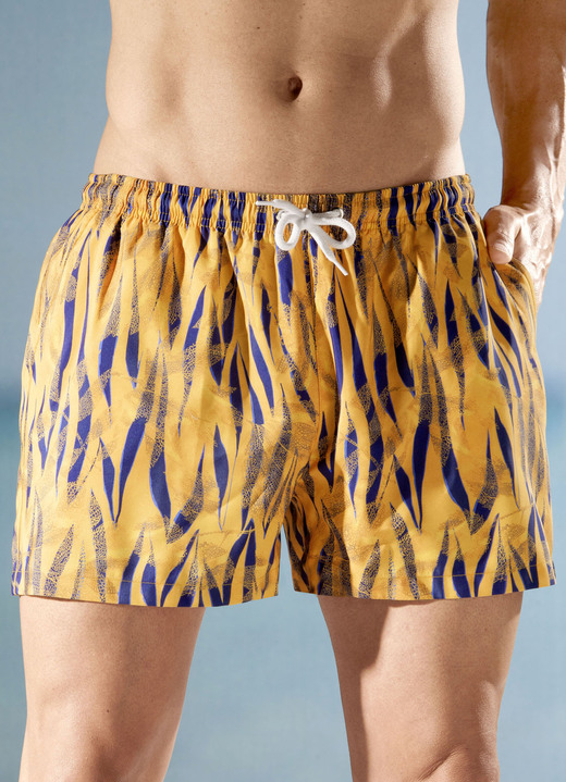 Badeshorts - Badeshorts mit buntem Druckdessin, Microfaser, in Größe 004 bis 012, in Farbe COGNAC-ROYALBLAU