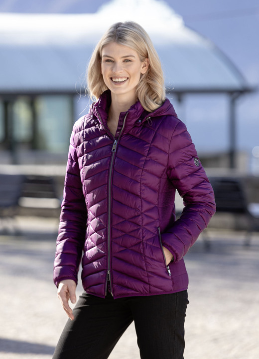 Winterjacken - Jacke mit 2-Wege-Reißverschluss Winterjacken - Jacke mit 2-Wege-Reißverschluss, in Größe 036 bis 052, in Farbe VIOLA
