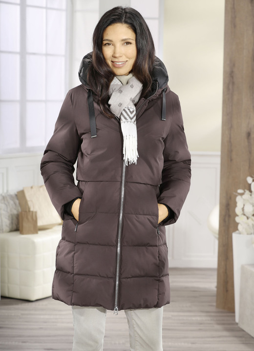 Lang - Funktions-Longparka mit angeschnittener Kapuze Lang - Funktions-Longparka mit angeschnittener Kapuze, in Größe 036 bis 052, in Farbe TORF