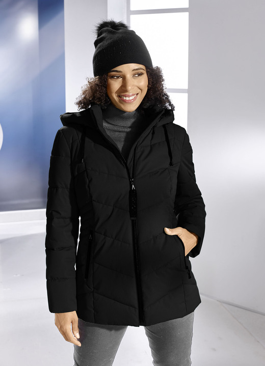 Winterjacken - Jacke mit Reißverschlussleiste Winterjacken - Jacke mit Reißverschlussleiste, in Größe 034 bis 052, in Farbe SCHWARZ